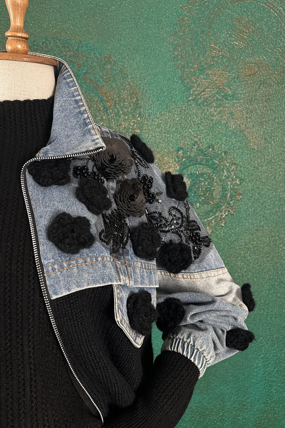 Çiçek Detaylı Denim/Triko Ceket