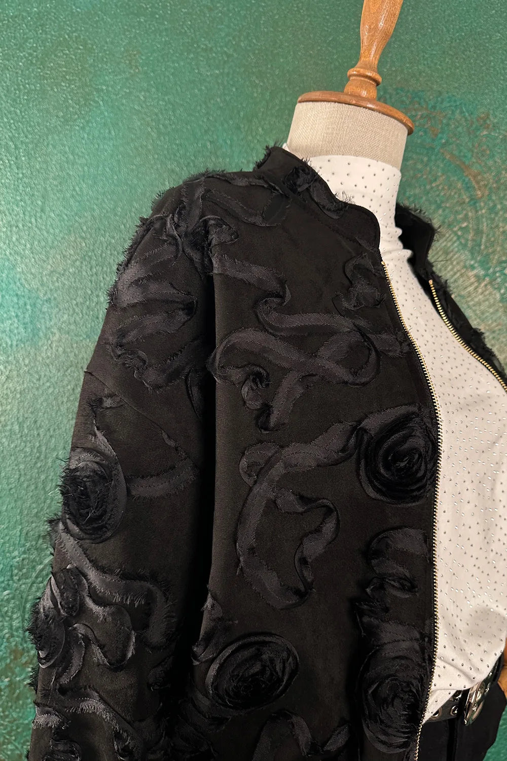 Kabartma Desenli Ceket