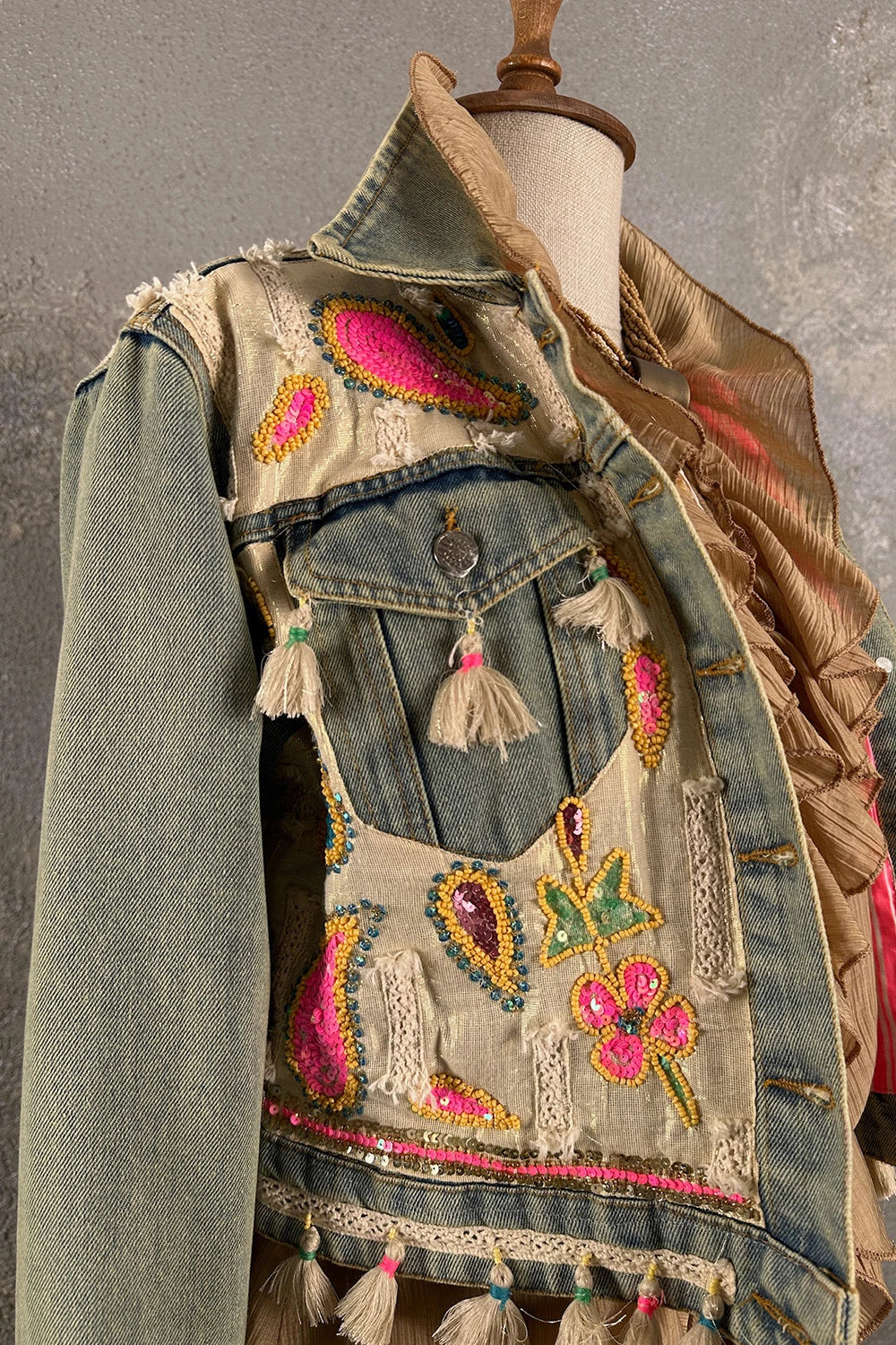 Payetli Kısa Denim Ceket