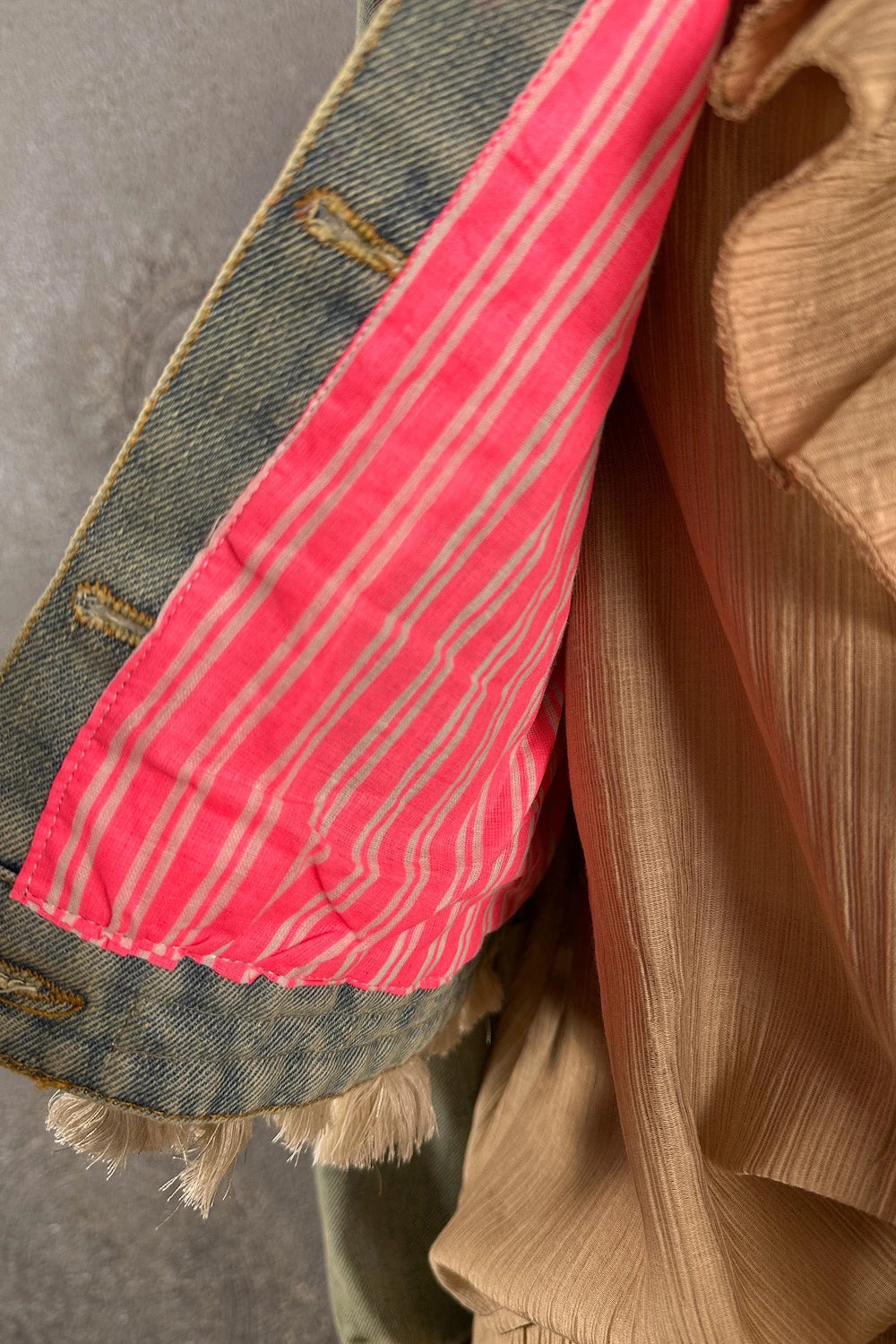 Payetli Kısa Denim Ceket