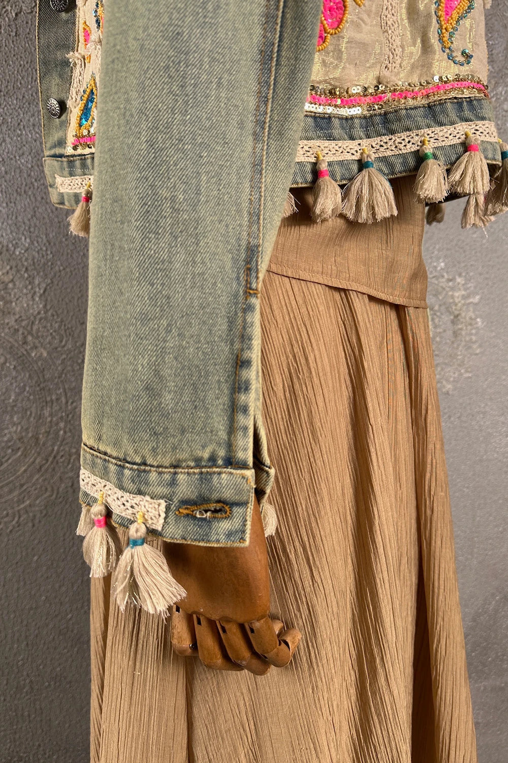 Payetli Kısa Denim Ceket