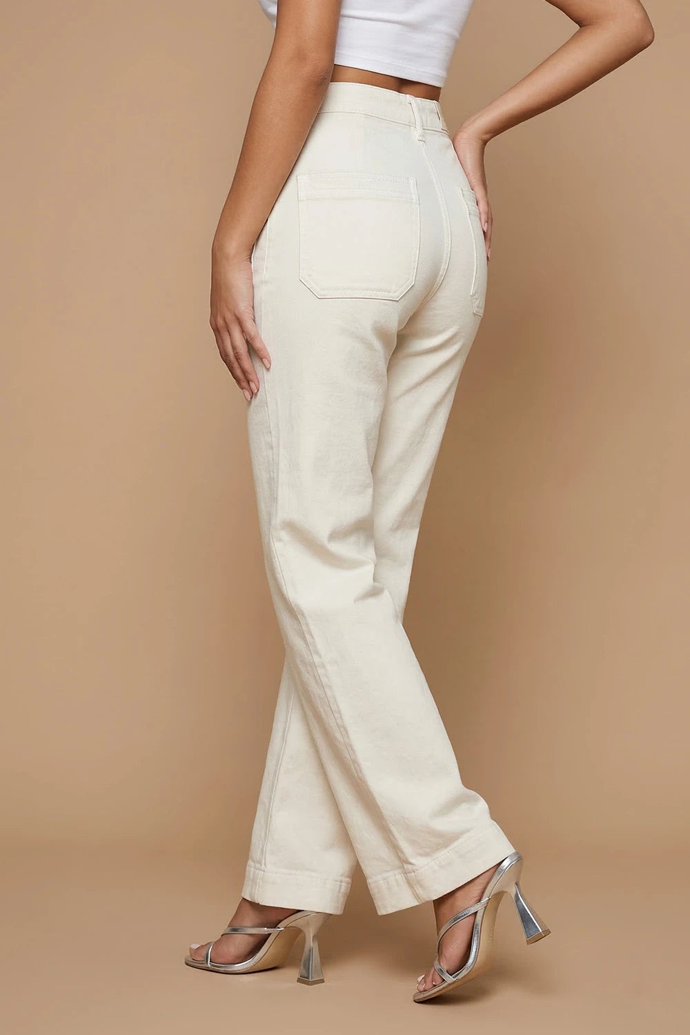 Düğme Detaylı Straight Jean