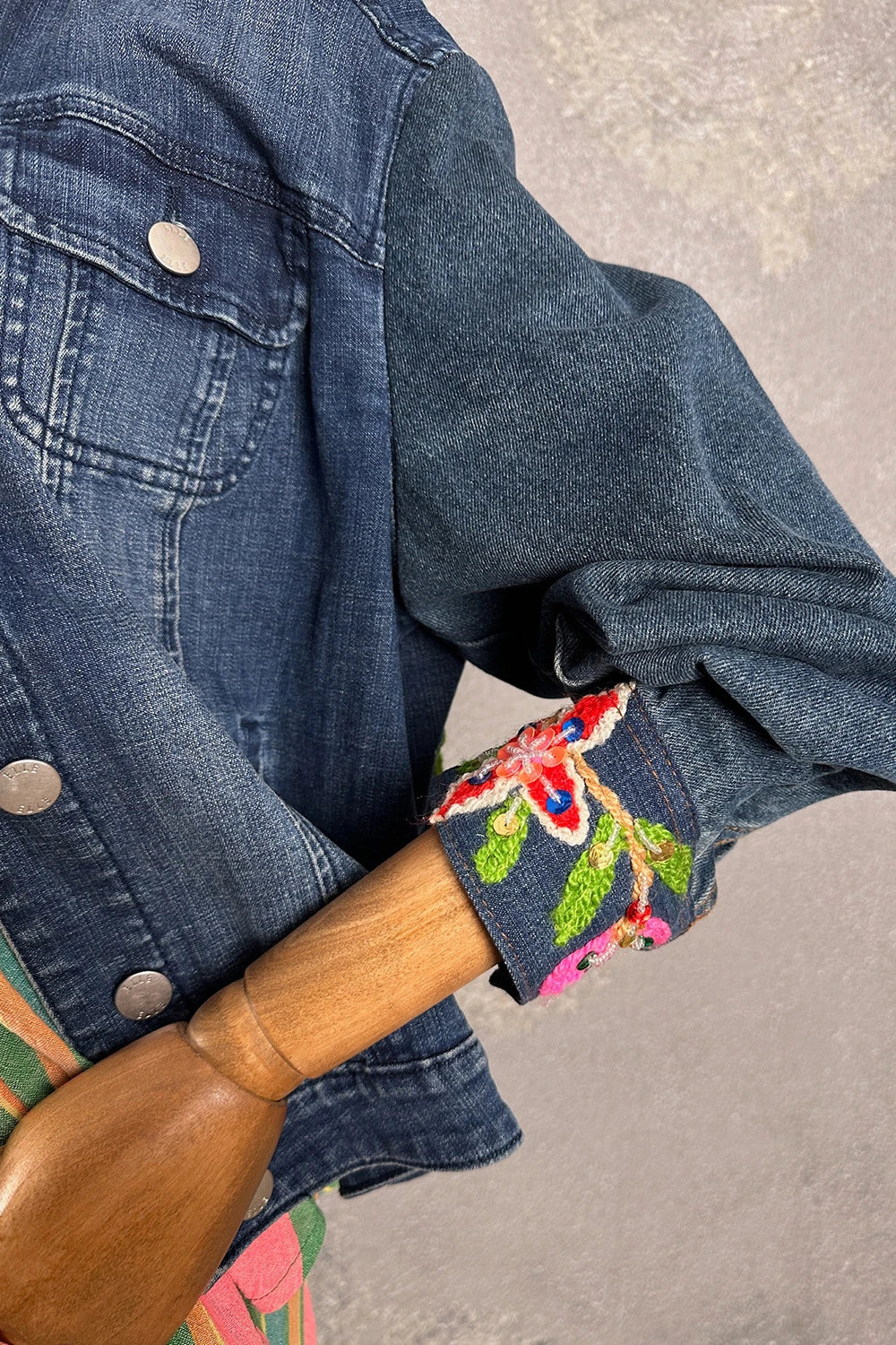 İşlemeli Denim Ceket