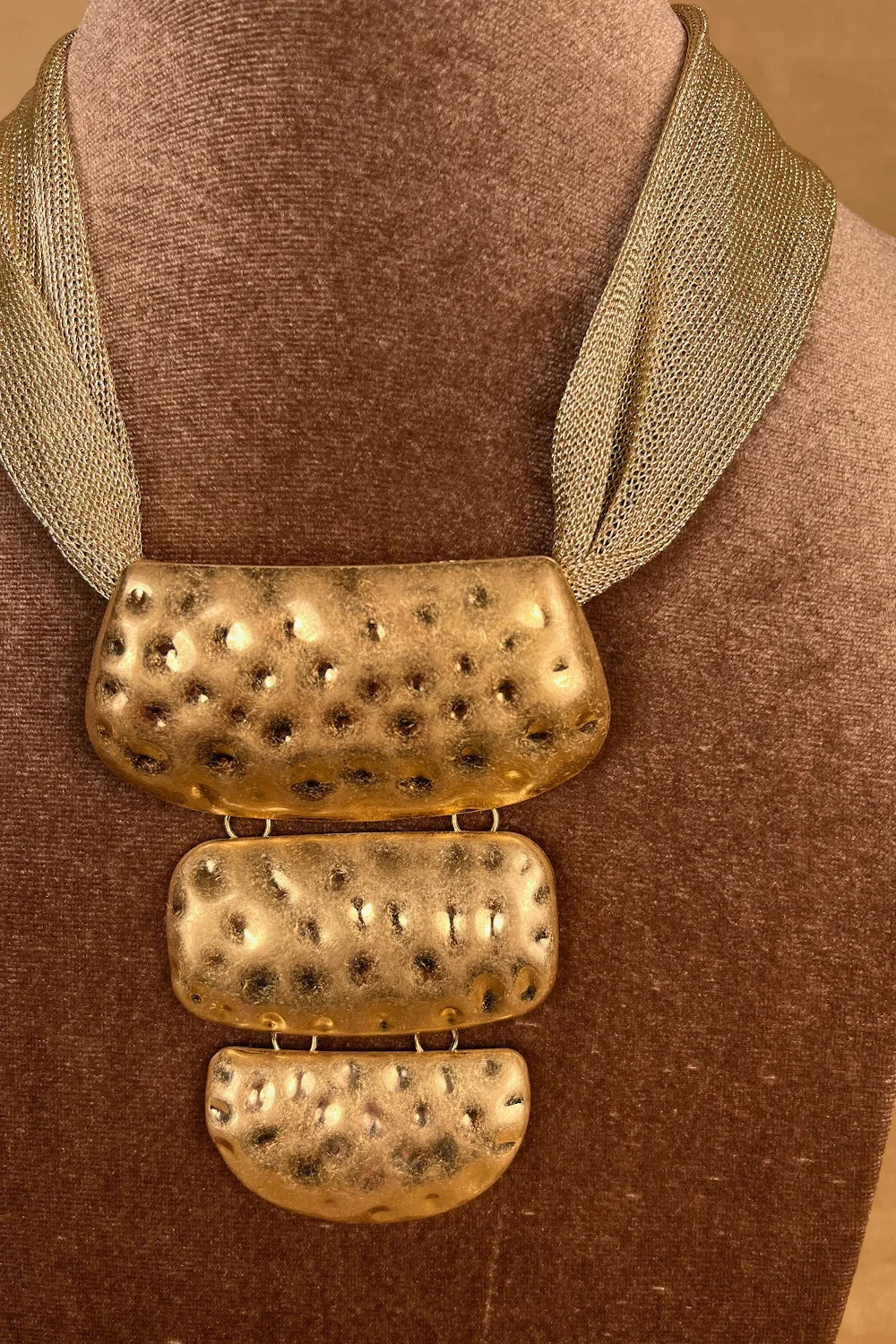 Büyük Uçlu Simli Kolye