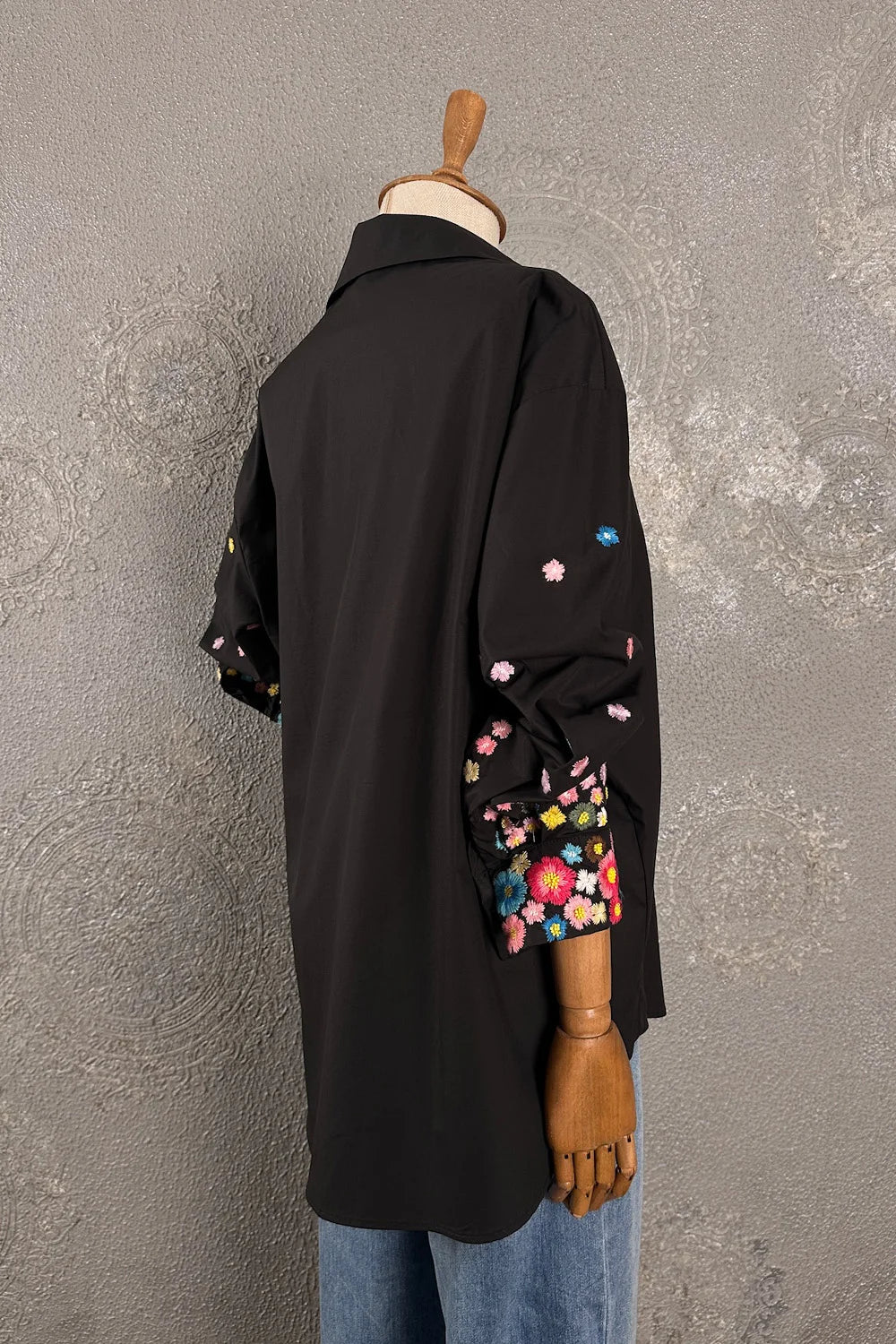 Çiçek Nakışlı Oversize Gömlek