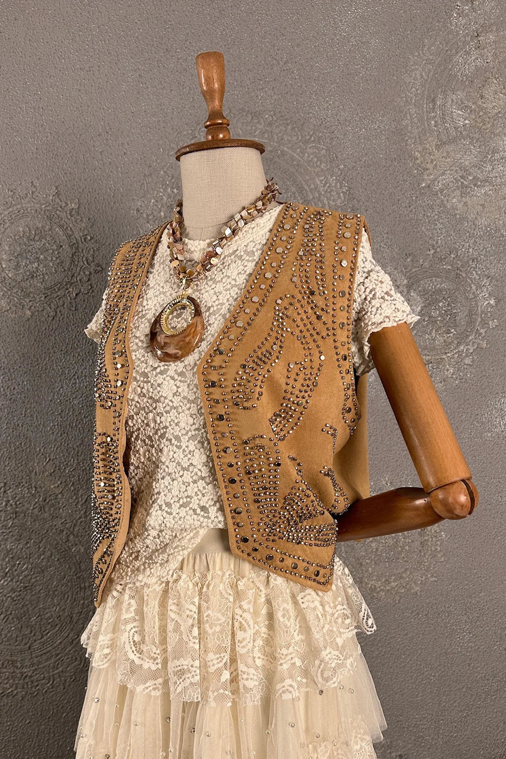 Zımbalı Nubuk Yelek