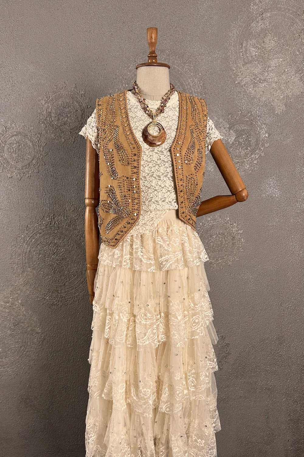 Zımbalı Nubuk Yelek