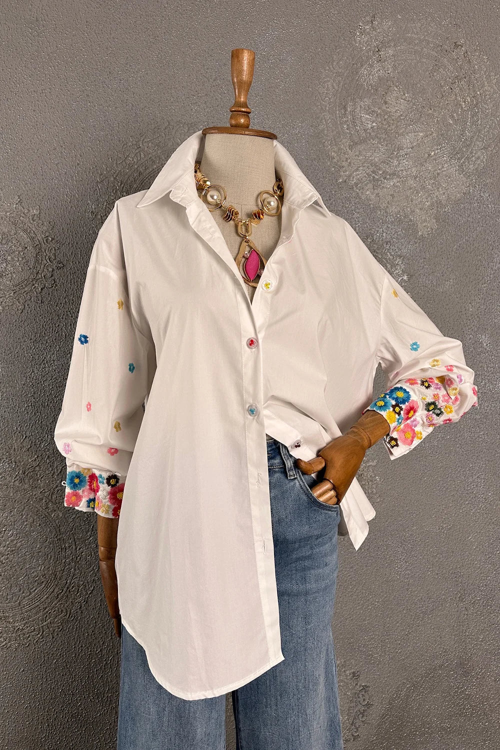 Çiçek Nakışlı Oversize Gömlek