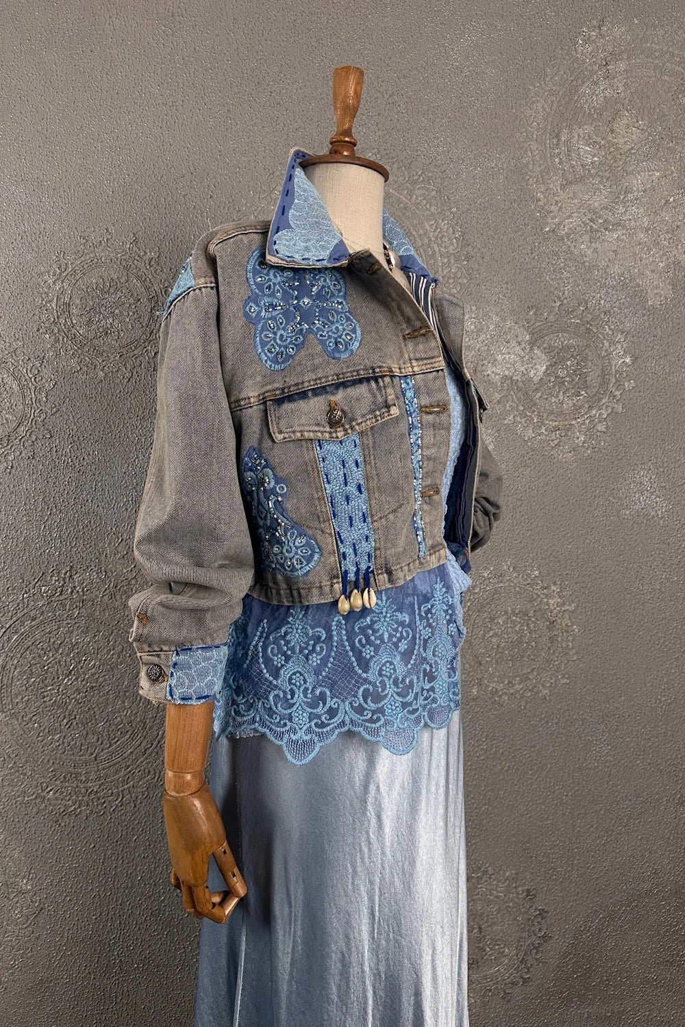 İşlemeli Denim Ceket