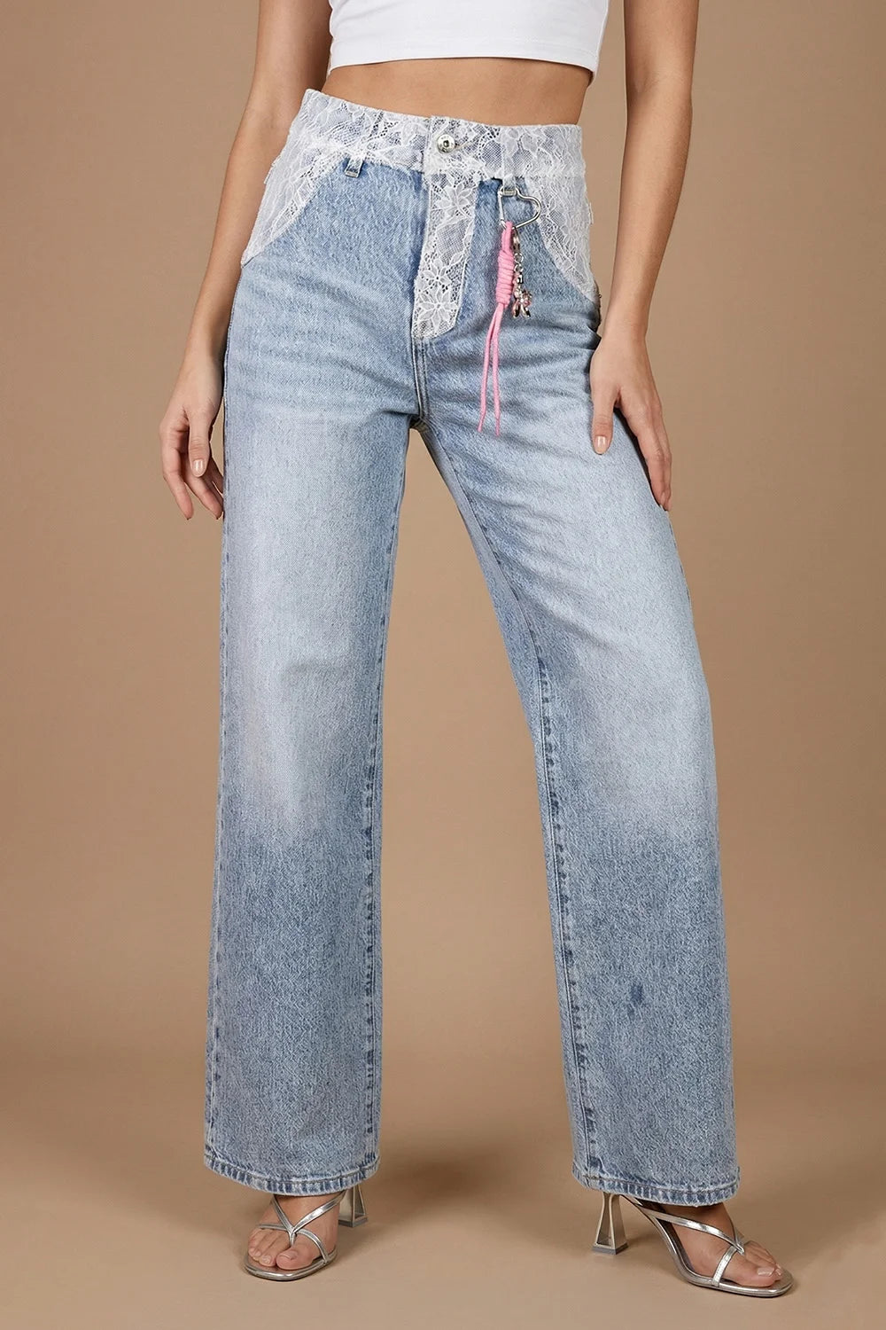 Dantel Detaylı Jean