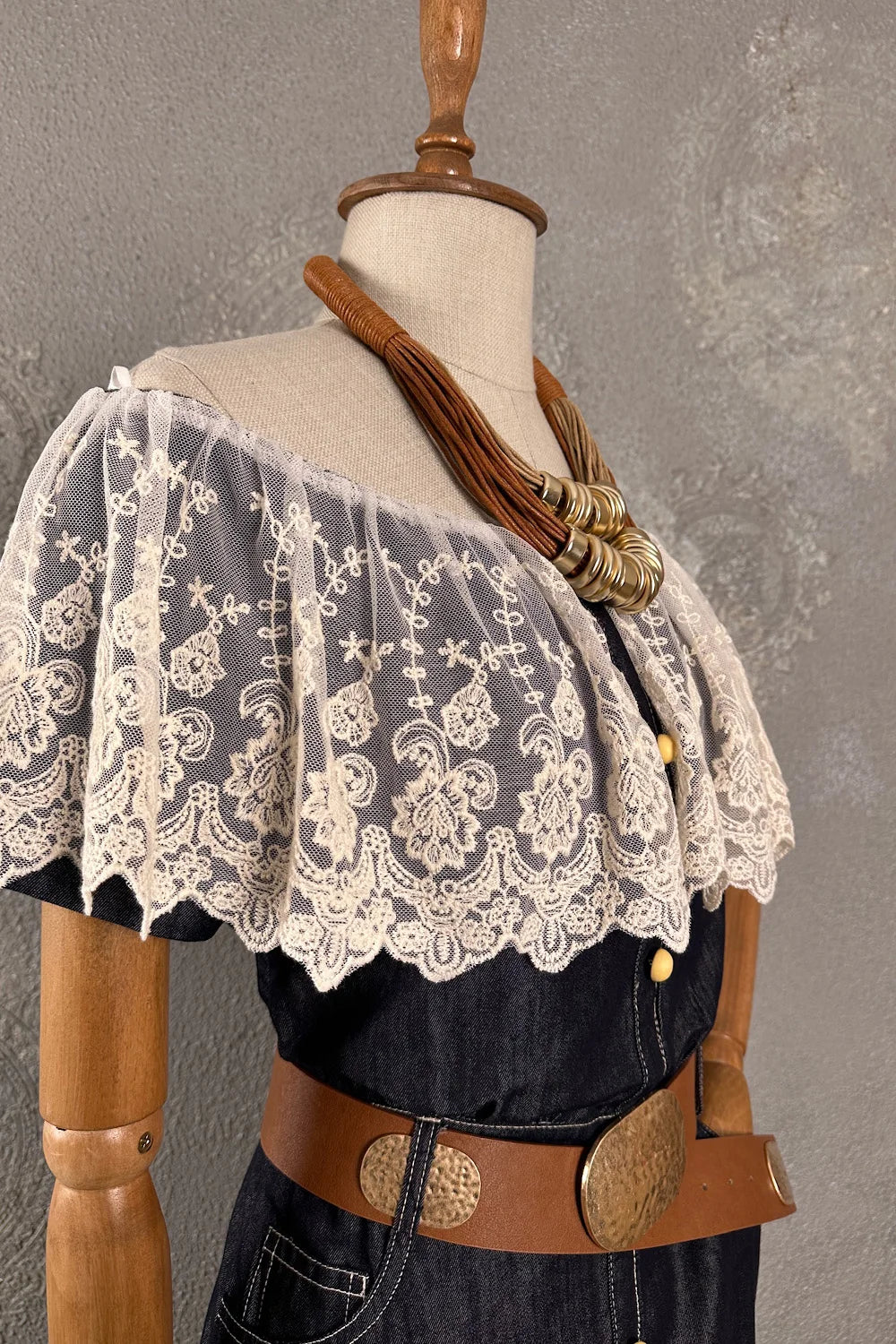 Dantel Detaylı Denim Elbise