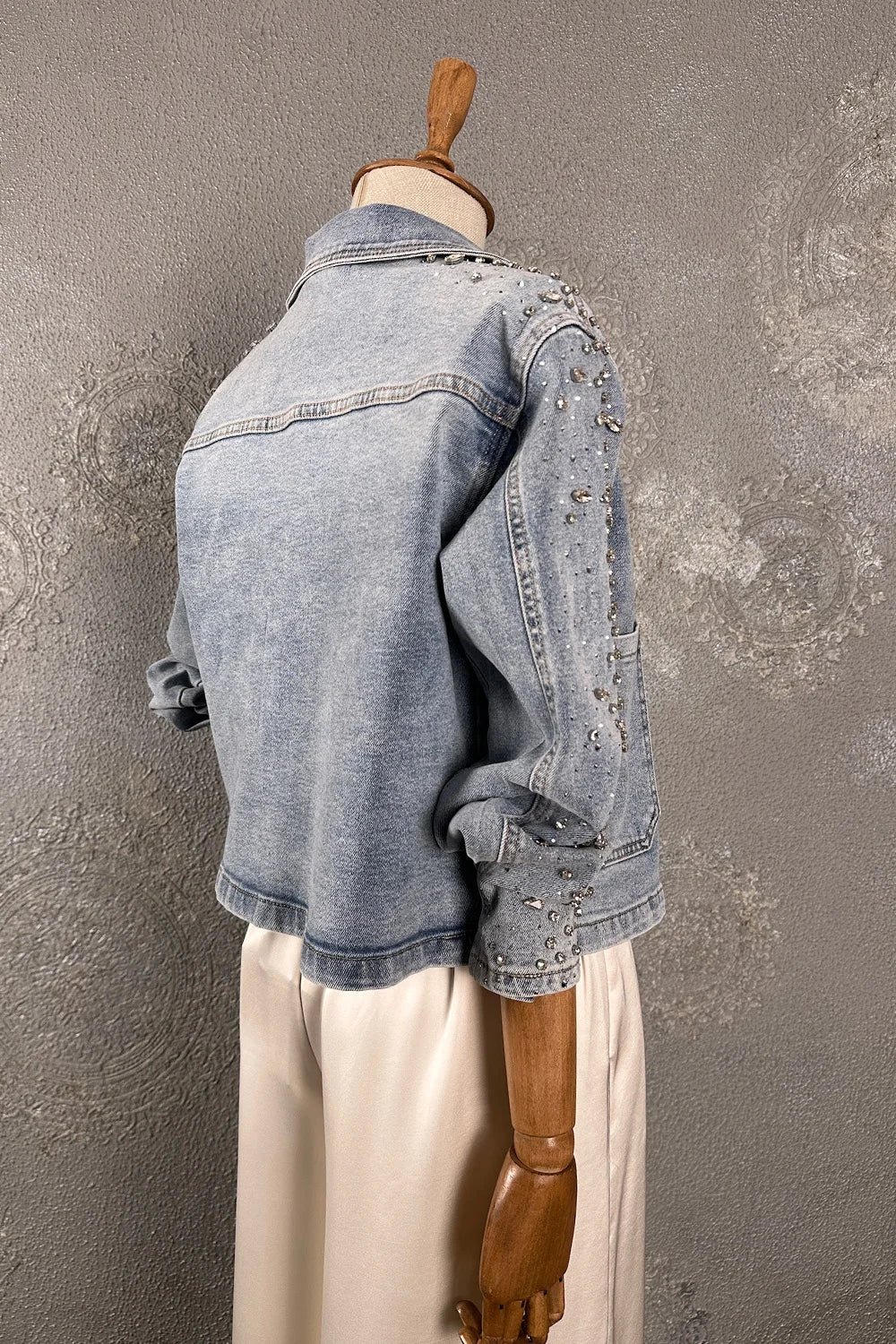 Taş İşlemeli Denim Ceket