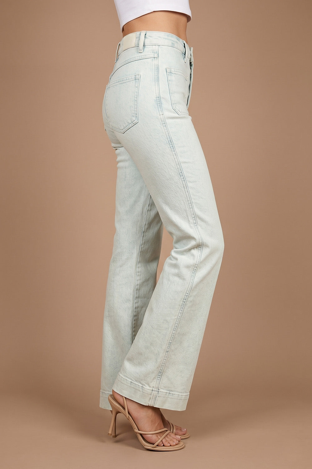 Düğme Detaylı Jean