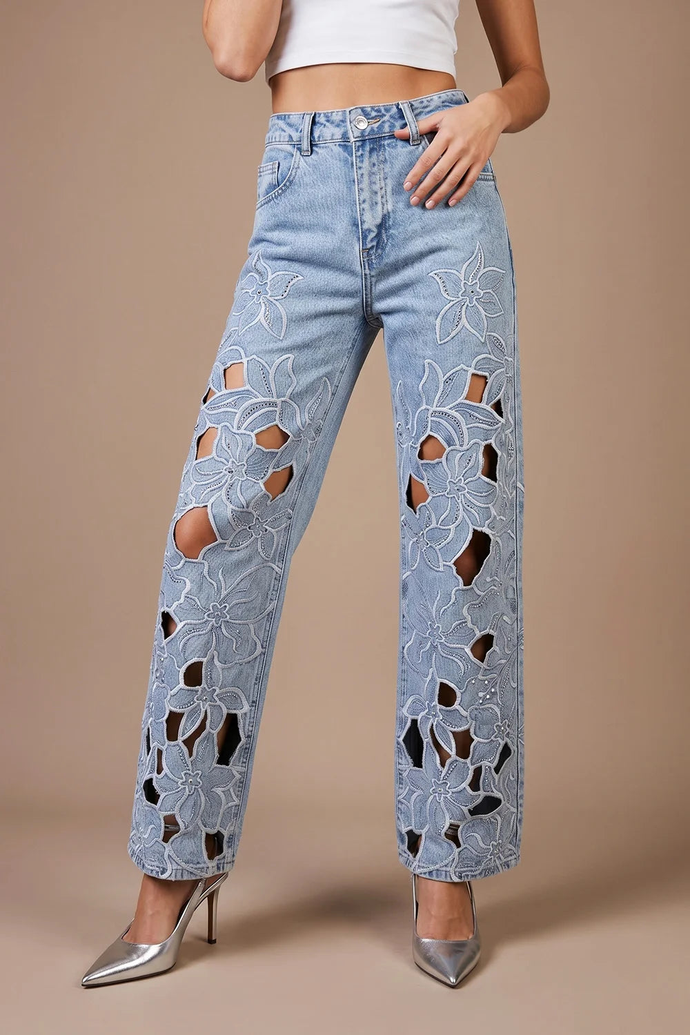 Taş İşlemeli Cut-Out Jean