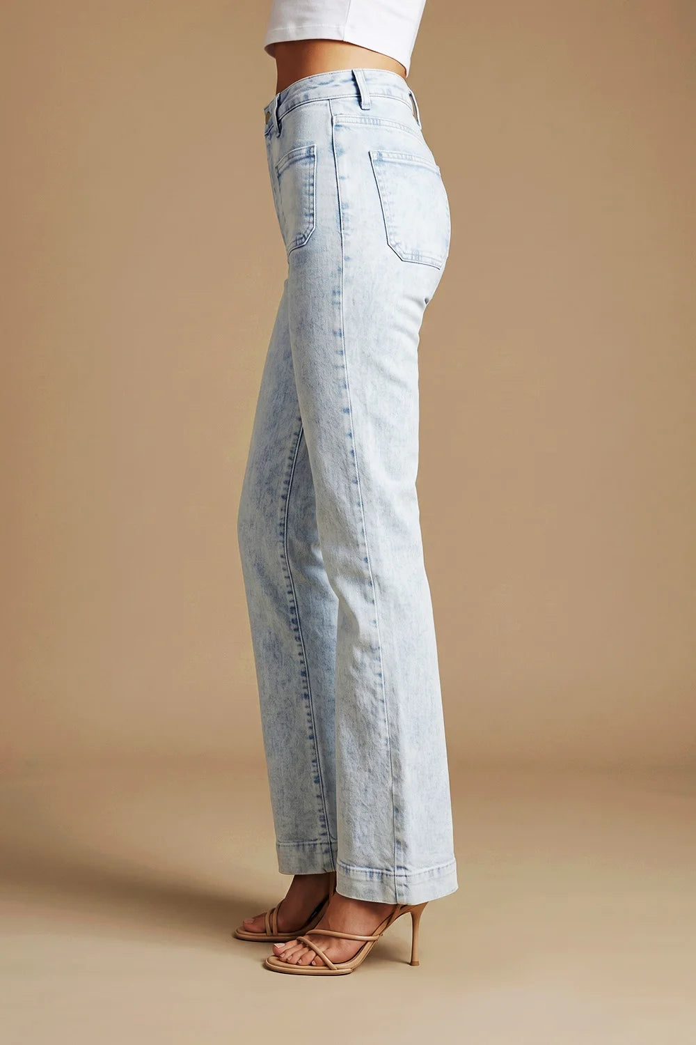 Düğme Detaylı Jean