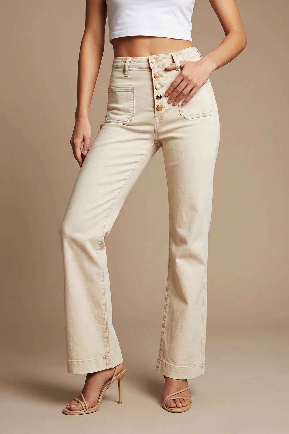 Düğme Detaylı Jean