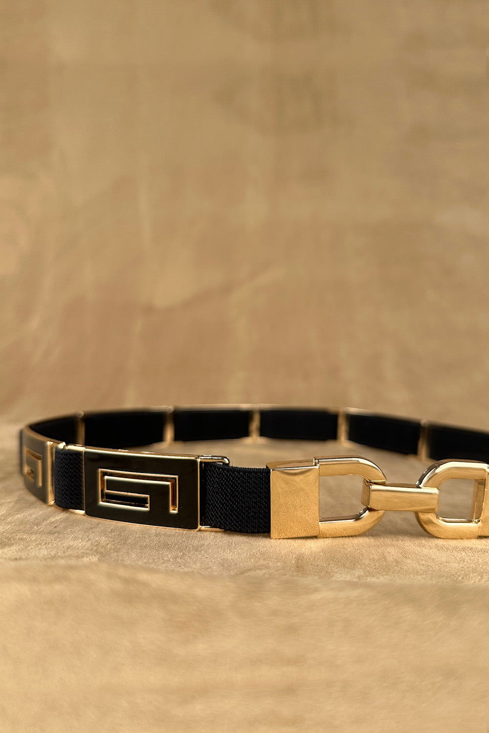 Geometrik Tokalı İnce Elastik Kemer