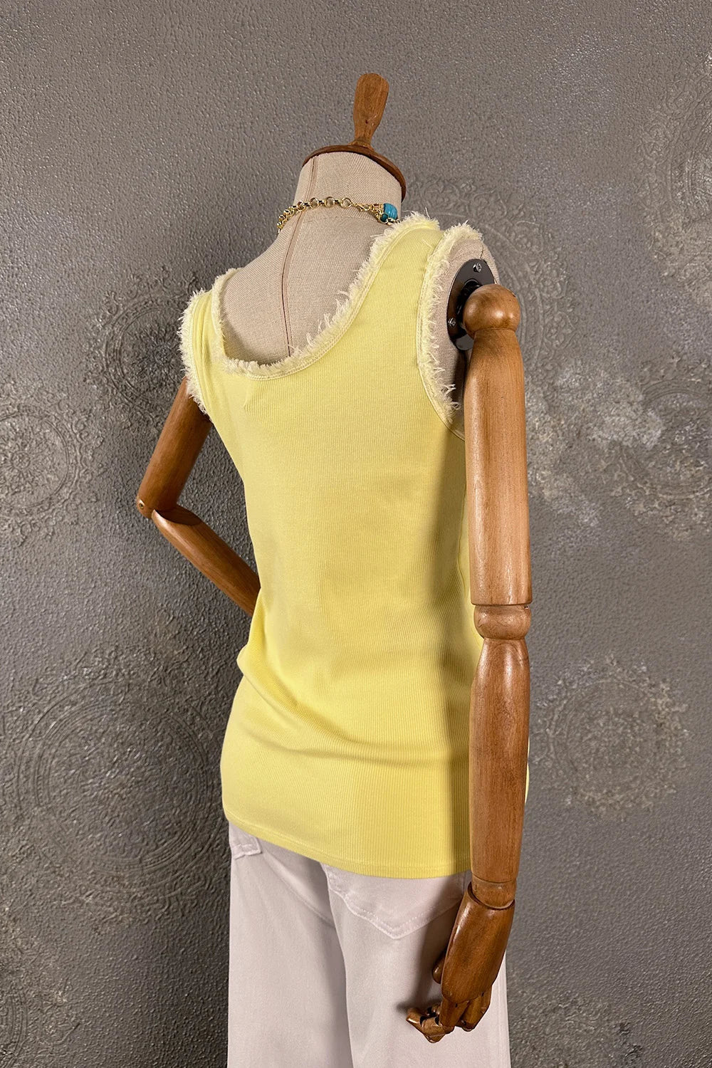 Püsküllü Ribanalı Bluz