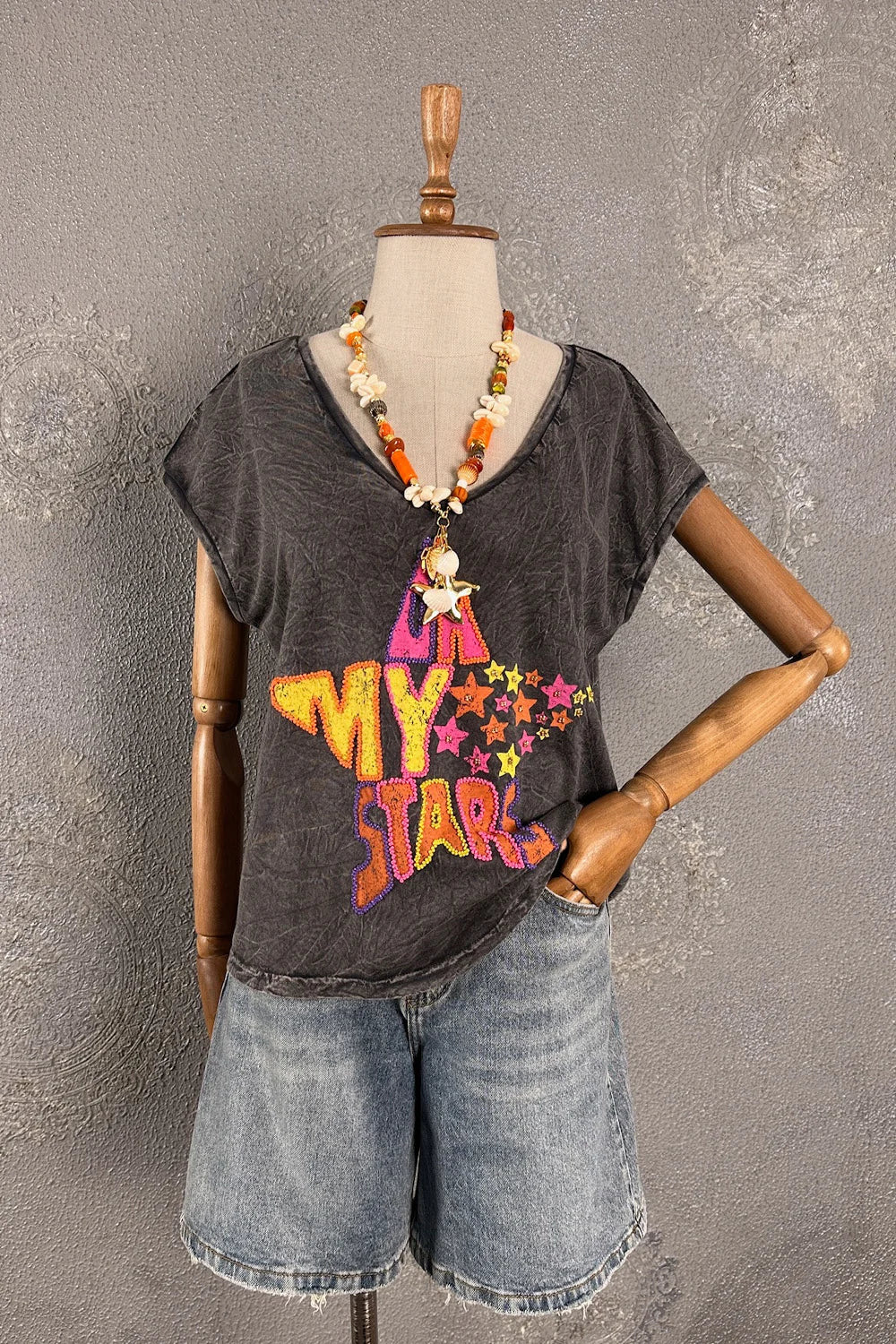 İşlemeli T-shirt