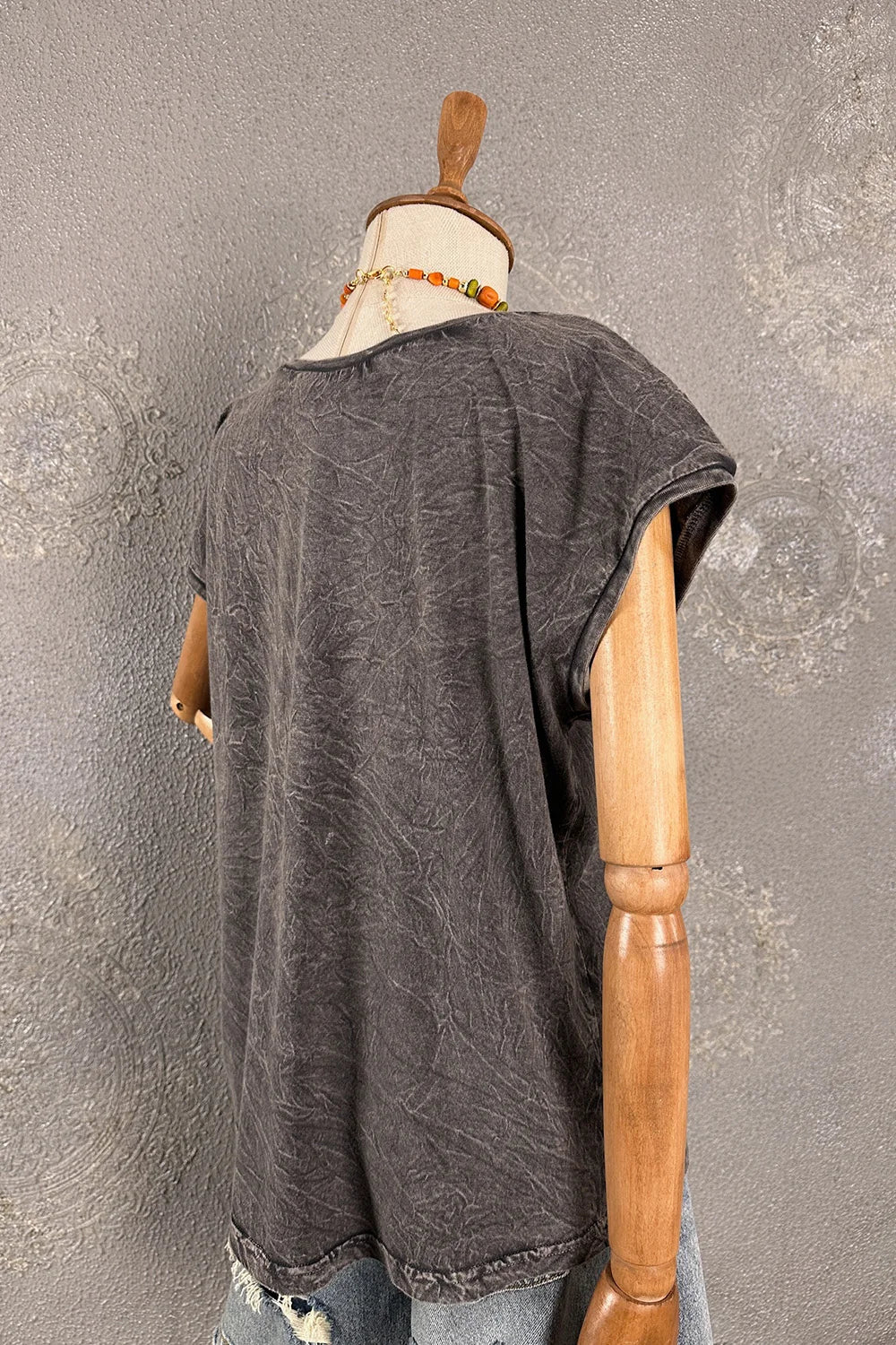 İşlemeli T-shirt
