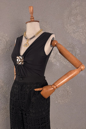 Aksesuar Detaylı Body