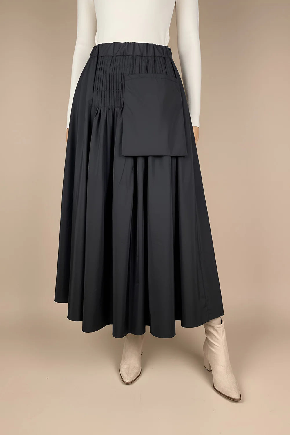 Cep Detaylı Pileli Uzun Etek