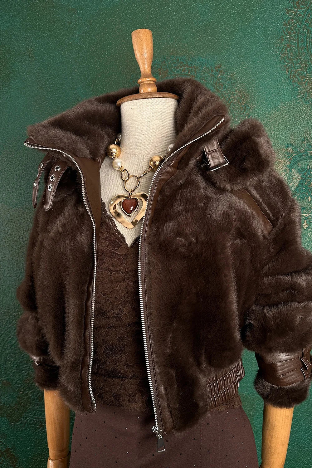 Kapüşon Detaylı Kürk Ceket