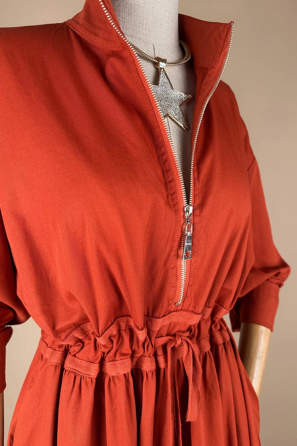 Fermuar Detaylı Midi Elbise