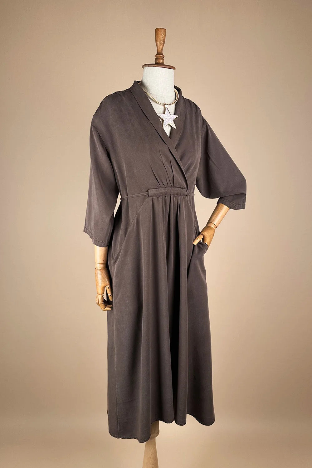 Beli İp Detaylı Elbise