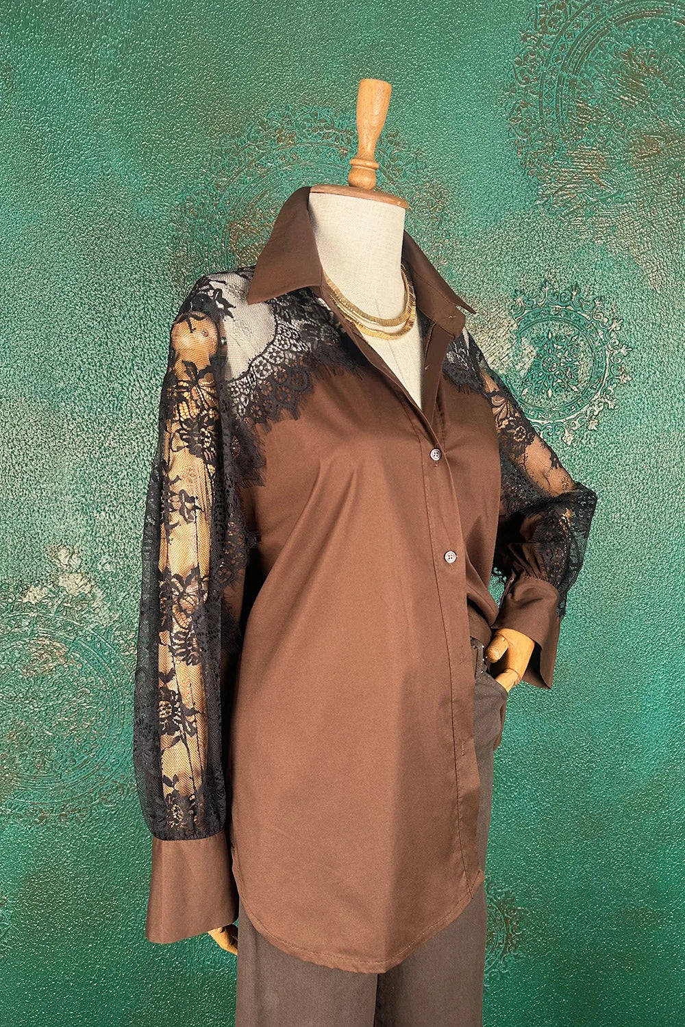 Dantel Detaylı Gömlek