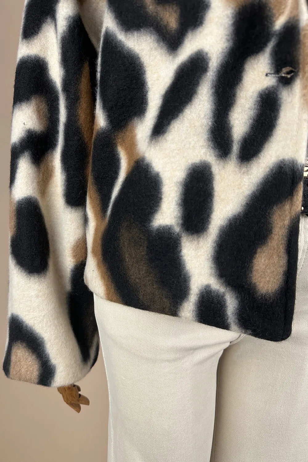 Leopar Desenli Yün Karışımı Ceket