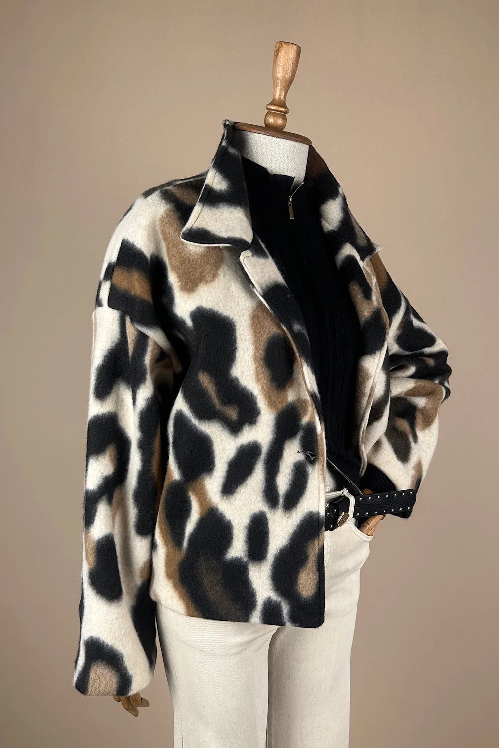 Leopar Desenli Yün Karışımı Ceket