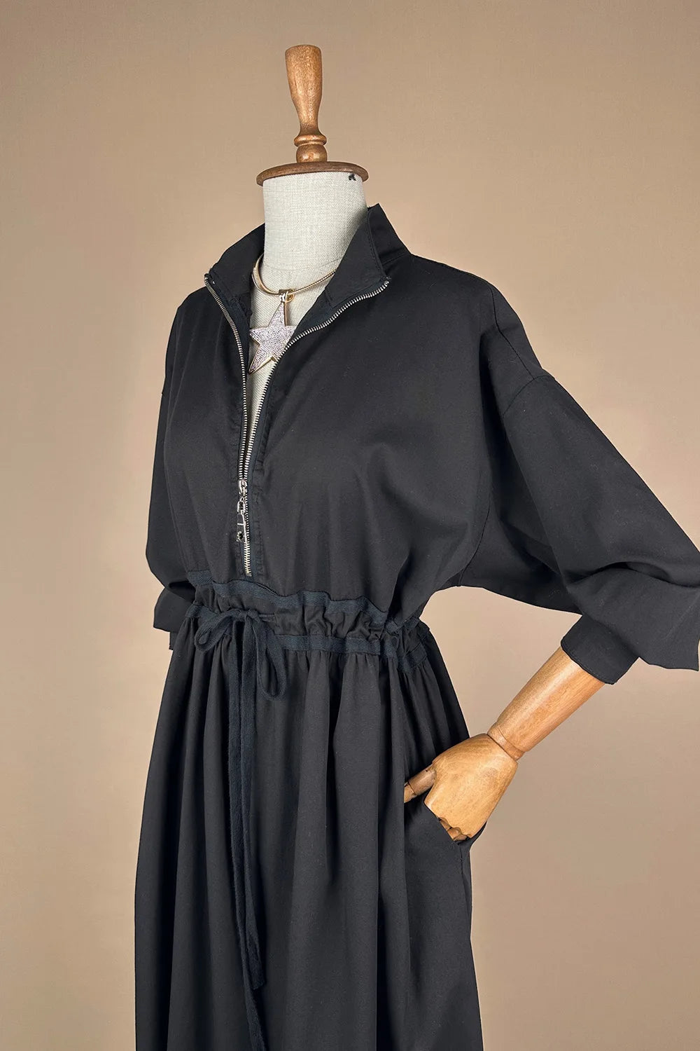 Fermuar Detaylı Midi Elbise