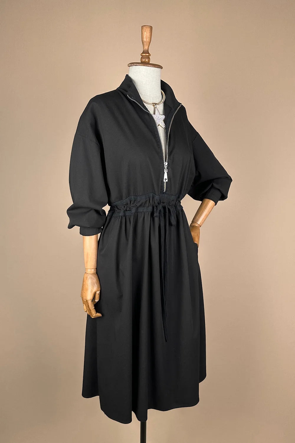 Fermuar Detaylı Midi Elbise