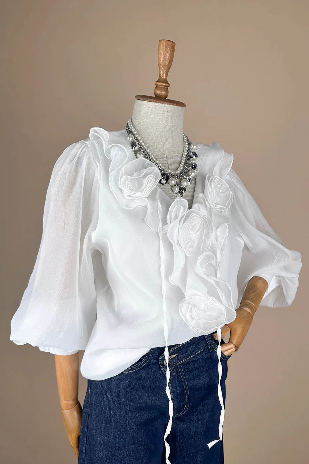 Çiçek Detaylı Bluz