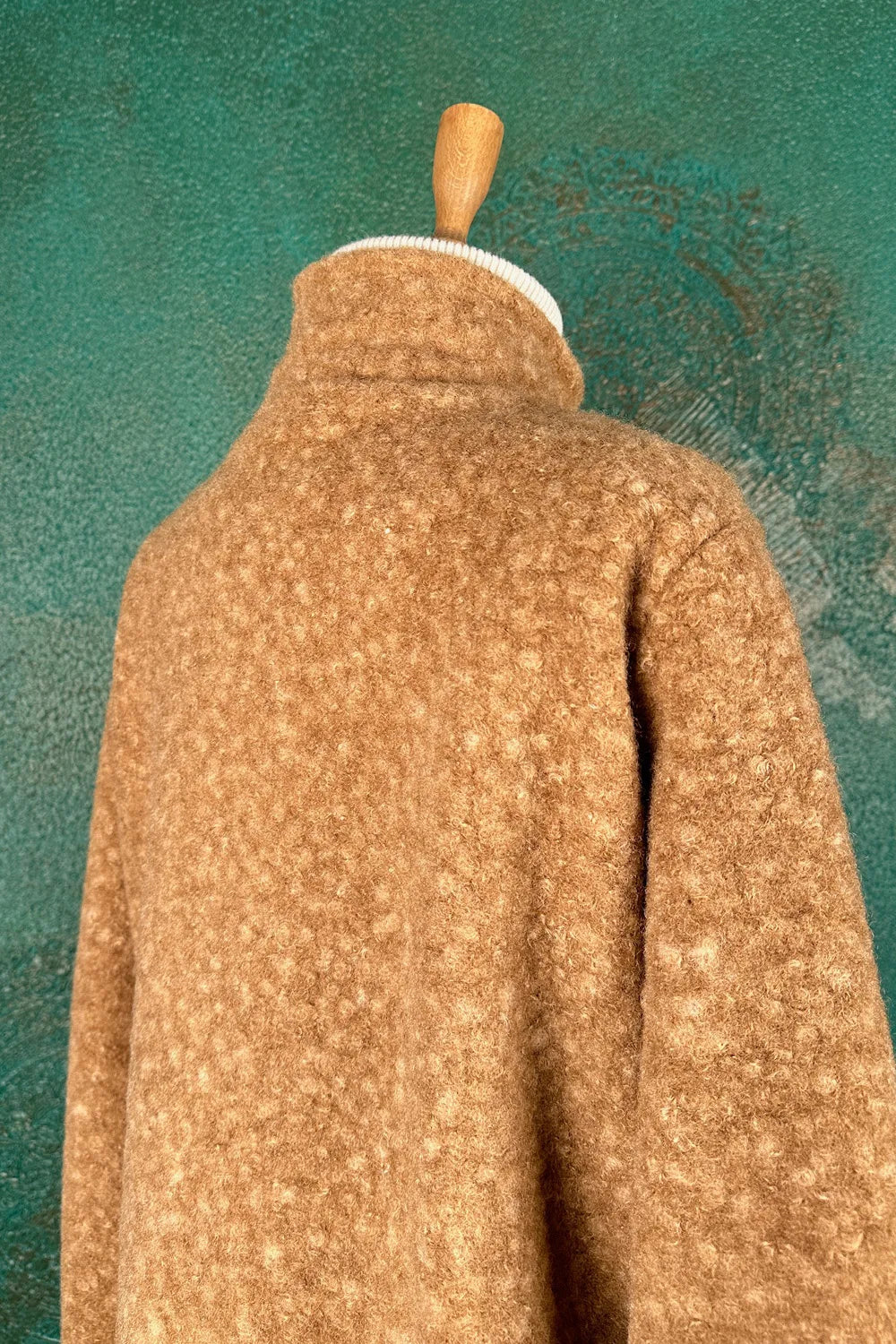 Dik Yakalı Buklet Ceket