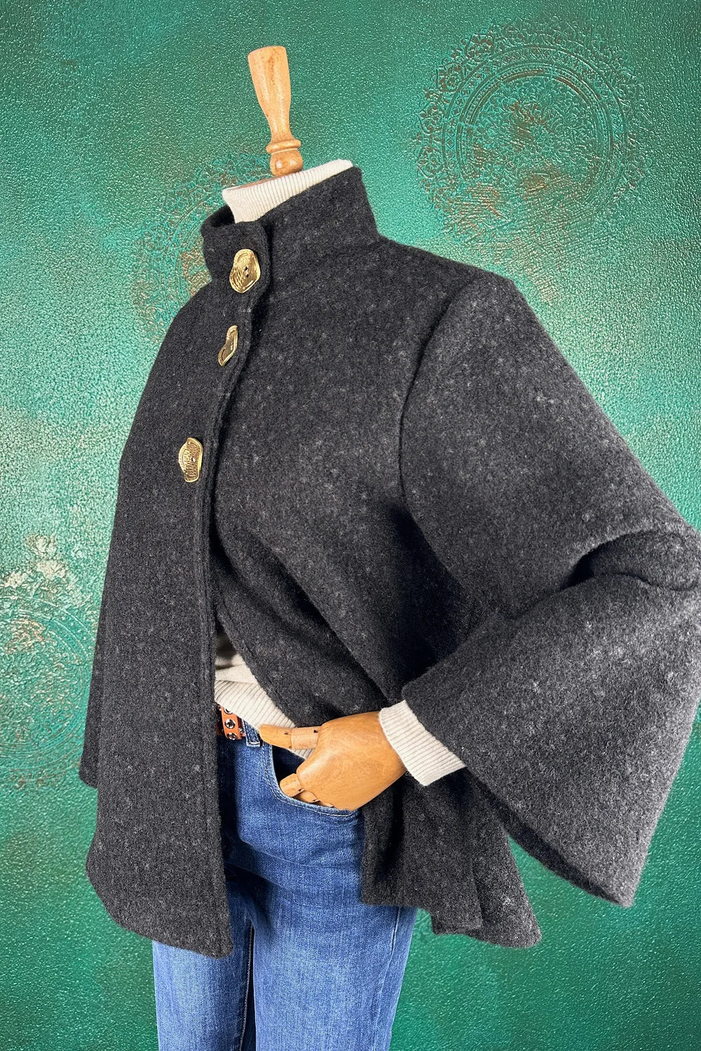 Dik Yakalı Buklet Ceket