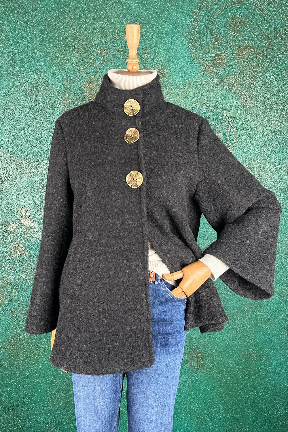 Dik Yakalı Buklet Ceket