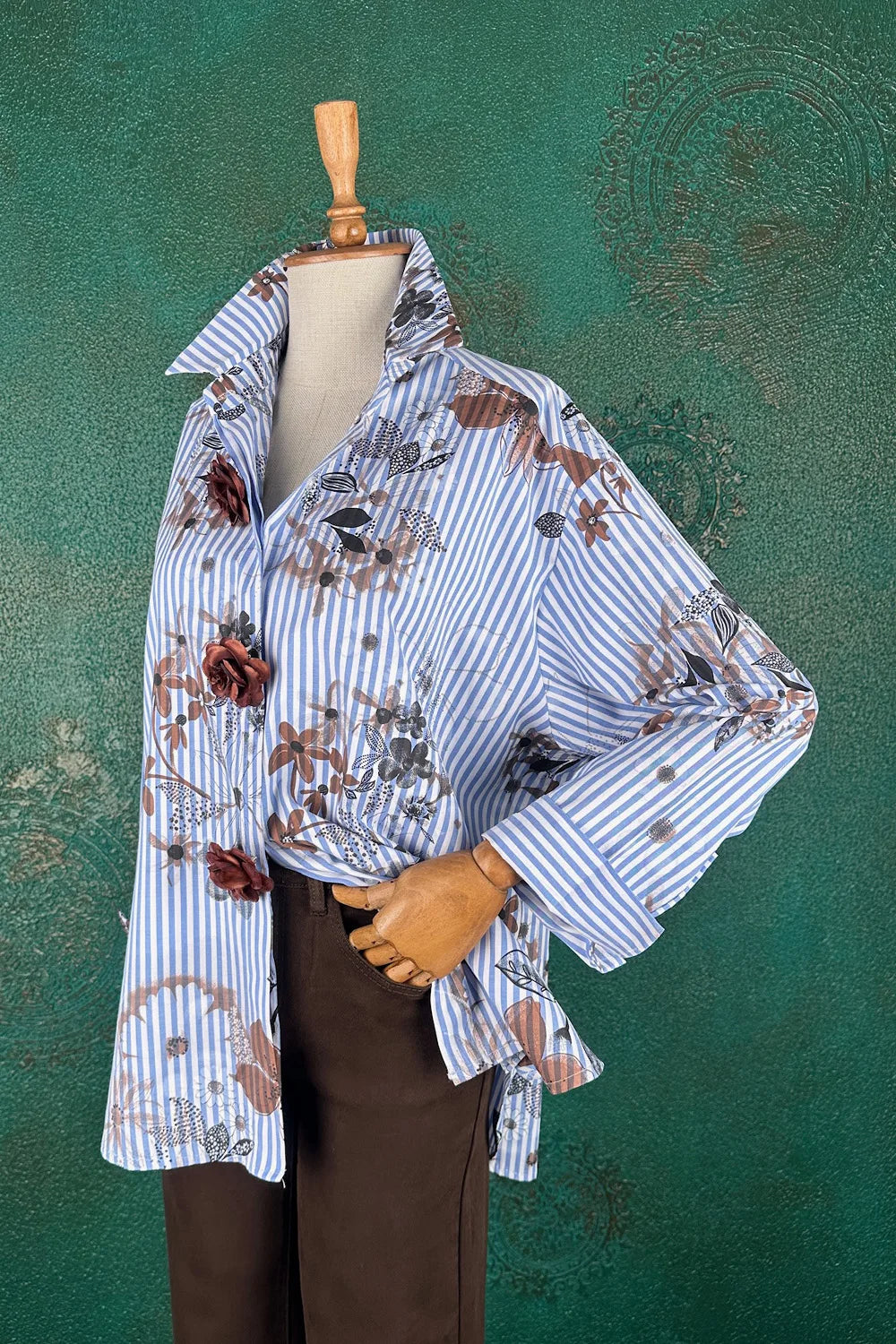 Çiçek Detaylı Oversize Gömlek