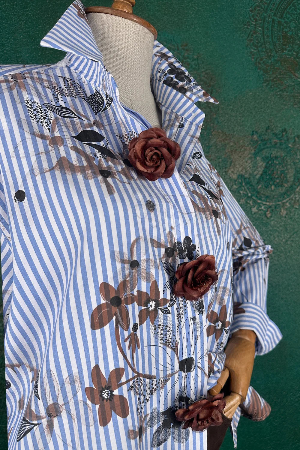 Çiçek Detaylı Oversize Gömlek