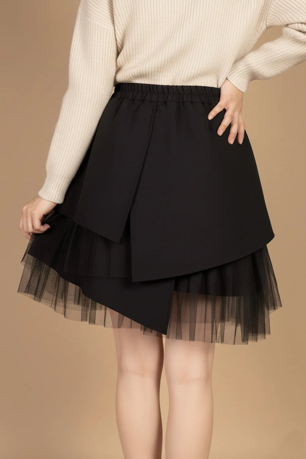 Tül Detaylı Mini Etek