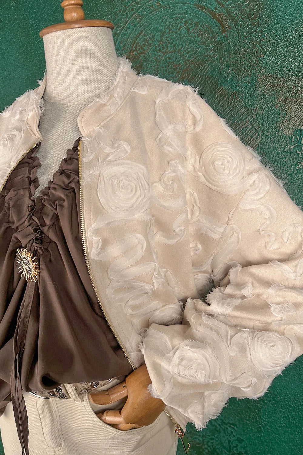 Kabartma Desenli Ceket