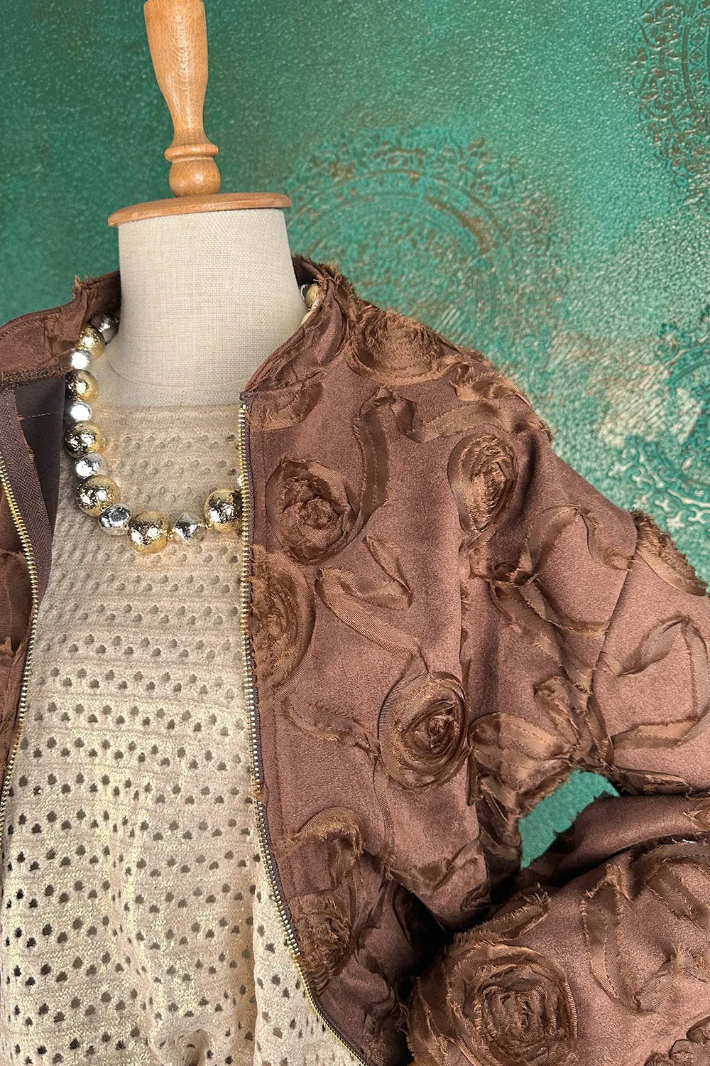 Kabartma Desenli Ceket