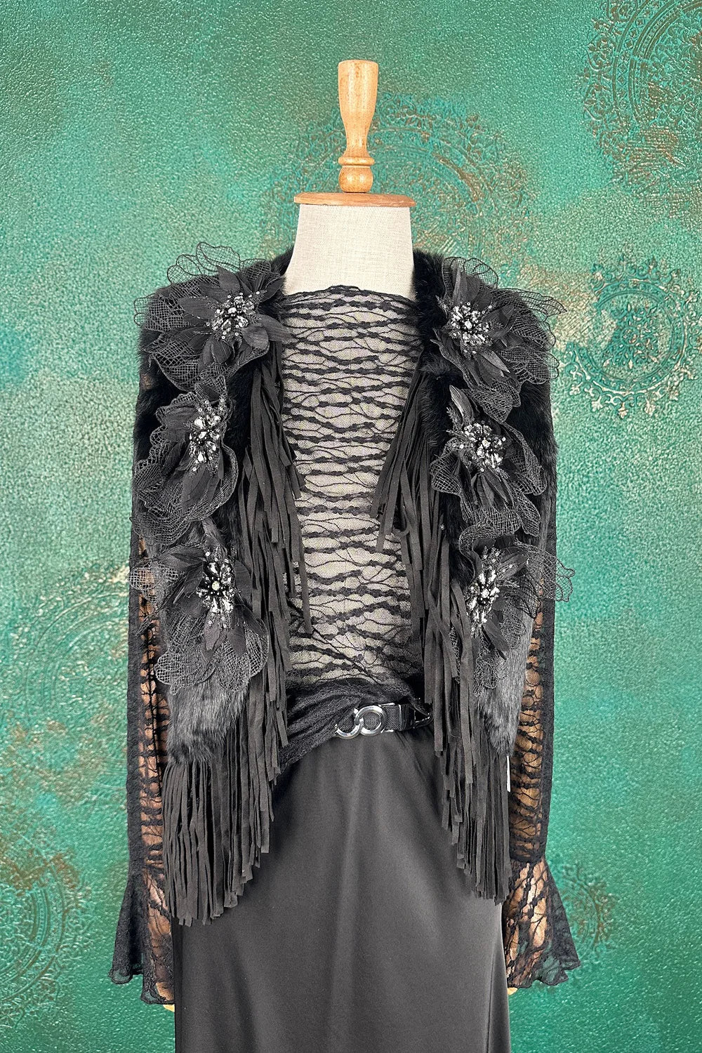 Taş İşlemeli Kürk Yelek