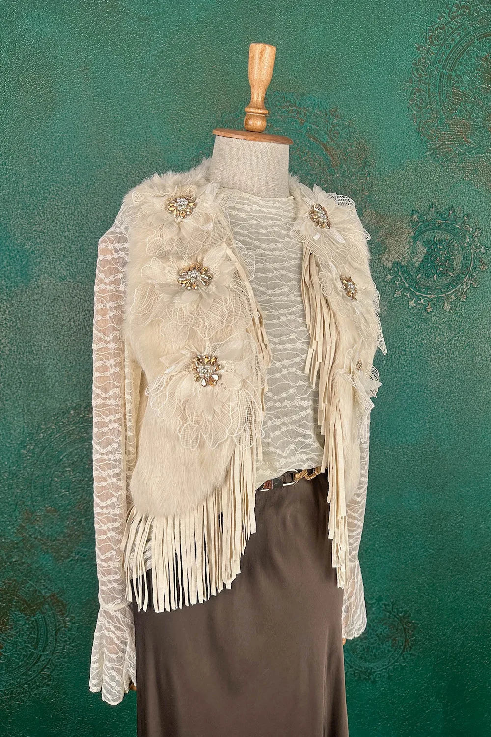 Taş İşlemeli Kürk Yelek