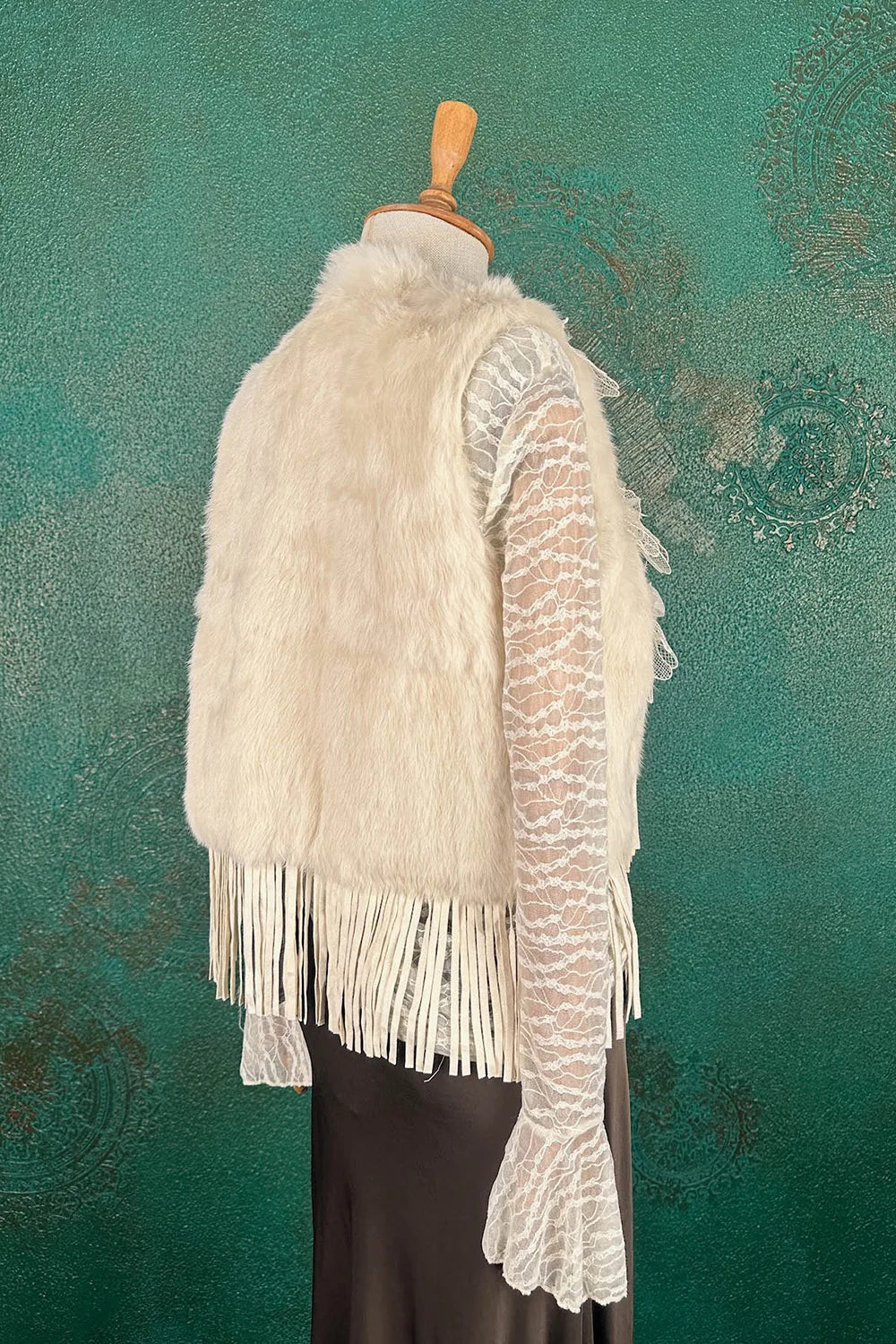 Taş İşlemeli Kürk Yelek