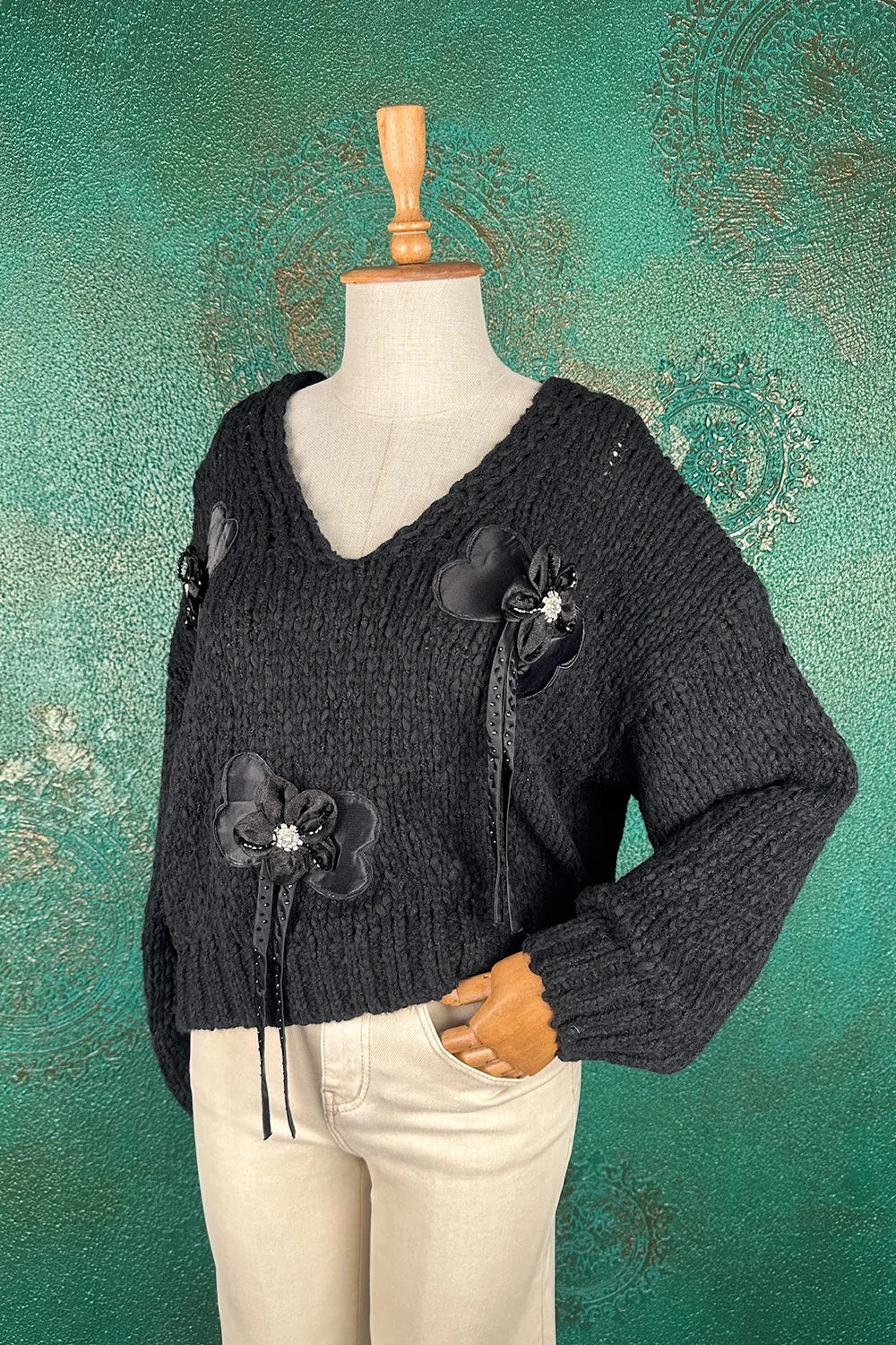 Çiçek Aplikeli Kazak