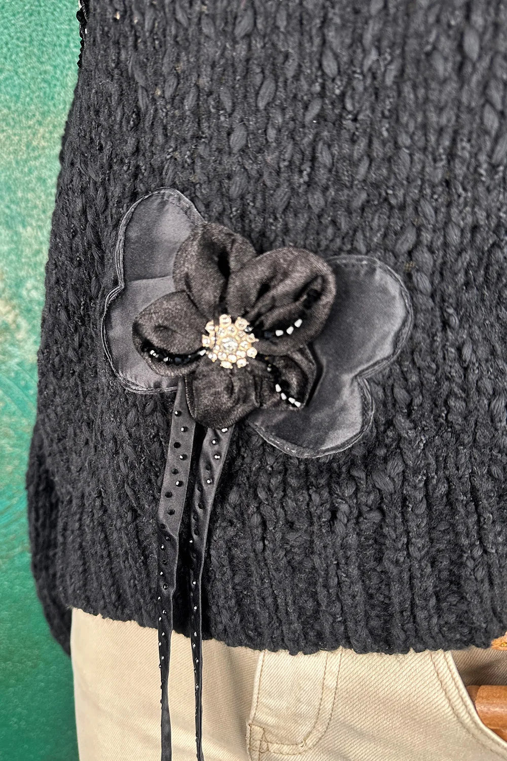 Çiçek Aplikeli Kazak