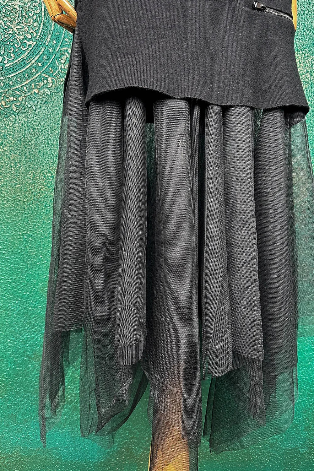 Tül Detaylı Triko Elbise