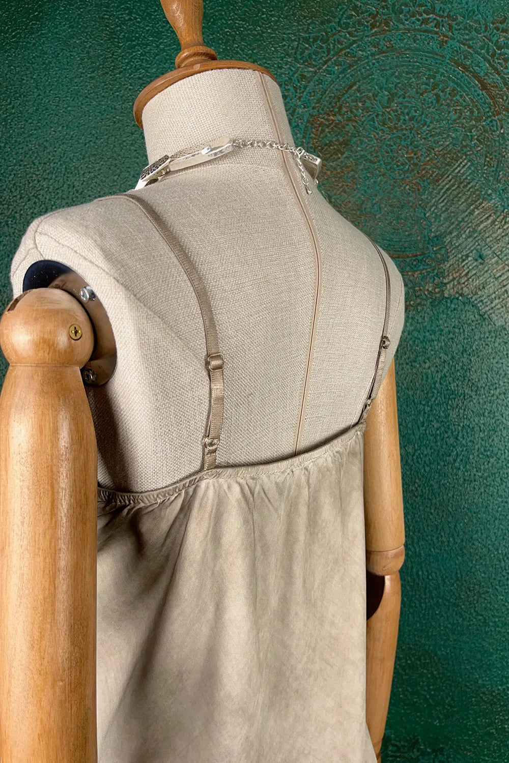 Dantel Detaylı Saten Bluz